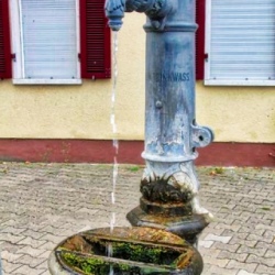 image de Gemeindebrunnen